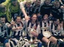 Die Zebras mit dem Pott