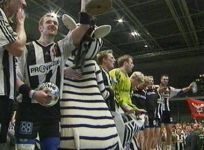 Die Mannschaft jubelt