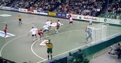 In der zweiten Halbzeit stand die Deckung des THW aggressiver.