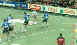 Piotr Przybecki - hier im Angriff - schied nach 25 Minuten erneut verletzt aus...