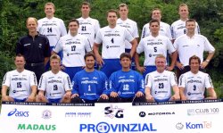 Die SG Flensburg-Handewitt ist mit 34:6 Punkten hartn�ckigster Verfolger des TBV Lemgo (42:2).