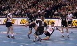 Bertrand Gille erzielt das 7:6 f�r den HSV.