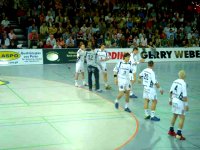 Spielszene.  200 Fotos vom Spiel.