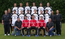 Ein zweites Mannschaftsfoto.