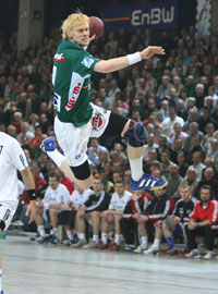 Ebenfalls auf dem Sprung zur WM? Rechtsau�en Christian Sch�ne.