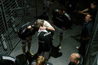 Noka Serdarusic schw�rt Kim Andersson und Vid Kavticnik auf das Derby ein