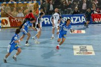 Der Moment der Entscheidung: Yoon dreht nach dem finalen Treffer jubelnd ab.