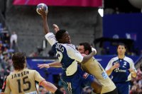 Sprunggewaltiger Rechtsau�en: Luc Abalo im Dress der franz�sischen Nationalmannschaft bei der diesj�hrigen EM.