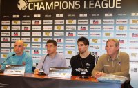 Bei der Pressekonferenz. Demetrio Lozano, Manolo Cadenas,  Noka Serdarusic und Nikola Karabatic.