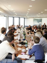 Großer Medienrummel herrschte bei der Saisoneröffnungs- Pressekonferenz im Provinzial-Hauptgebäude. Großer Medienrummel herrschte bei der Saisoneröffnungs- Pressekonferenz im Provinzial-Hauptgebäude.