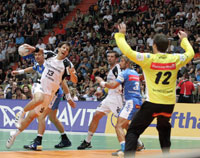 Marcus Ahlm erzielte ein Tor,  konnte aber auch mehrere Strafw�rfe herausholen.