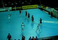 Der THW trat in der ersten Halbzeit mit  Dominik Klein als Spielmacher auf.