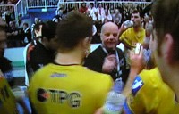 TSV-Coach Kai Wandschneider Nahm bereits in der 9. Minute eine Auszeit.