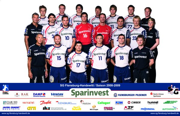 Oben von links: L. Johannsen, O. Carlen, Schneider, Jensen, Heinl, Knudsen, Physioth. Mau;Mitte von links: Co-Trainer P. Carlen, Muratovic, Mogensen, Meyer, Beutler, Petersson, Boesen, Physioth. Kr�ber;