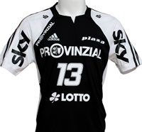 Ab dem 14. Februar im Online-Fanshop im Angebot: das schwarze Fantrikot.