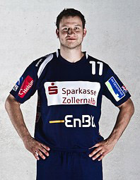 Am Sonntag spielte der THW gegen Lemgo und Martin Strobel, am Mittwoch ist Balingen mit Bruder Wolfgang Strobel zu Gast. Am Sonntag spielte der THW gegen Lemgo und Martin Strobel, am Mittwoch ist Balingen mit Bruder Wolfgang Strobel zu Gast.