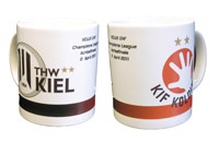 Hei�er Kaffee f�r die hei�e Saisonphase:  Der CL-Kaffeebecher ist ein besonderes Erinnerungsst�ck.