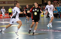 Christian Zeitz drehte zum Schluss auf und erzielte die Treffer 30 bis 32 seiner Mannschaft. Christian Zeitz drehte zum Schluss auf und erzielte die Treffer 30 bis 32 seiner Mannschaft.