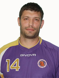 2-Meter-Mann im linken R�ckraum: Alexej Rastvortsev.