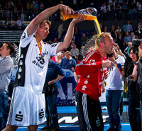 Filip Jicha kannte auch bei Thierry Omeyer kein Pardon.