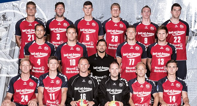 Hinten von links: Heinl, Karlsson, Nenadic, Kaufmann, Glandorf, Gustafsson; Mitte von links: Machulla, Mogensen, Trainer Vranjes, Knudsen, Weinhold; 