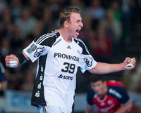 Kapit�n Filip Jicha biss auf die  Z�hne - nur sieben Tage nach seinem Au�enbandanriss.