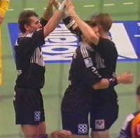 [Bild: Die Zebras jubeln]