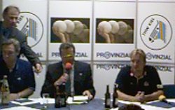 [Bild: Pressekonferenz]