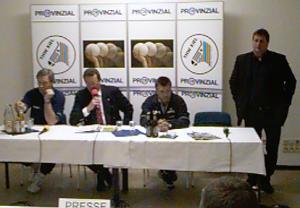 [Bild: Pressekonferenz]