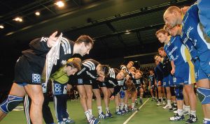 Alle wollen es sehen - das Duell zwischen dem THW und Flensburg. Ersteigern Sie zwei Eintrittskarten und unterst�tzen Sie die THW-Jugend!