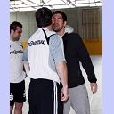 Nikola Karabatic begr��t Bruno Martini.