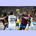 Laszlo Nagy wird attackiert.