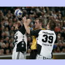 Gregorz Tkaczyk wird gestoppt.