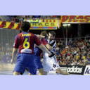 Stefan L�vgren wird angegriffen.