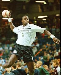 Julio Fis Roussedy in action. Julio Fis Roussedy in action.