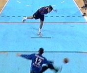 Henning Fritz pariert gegen Masip.