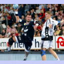 Kervadec setzt sich gegen Prei� durch.