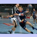 Karabatic attackiert Stryger.