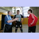 Erstes Training in Russee: Andersson dolmetscht zwischen Serdarusic und Xepkin.