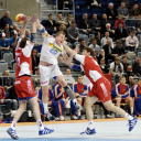 WC 2007: CZE - RUS: Filip Jicha is attacked.