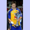 QS-Supercup 2007: Schwedens Kapit�n Marcus Ahlm mit dem Pokal f�r den Zweitplatzierten.