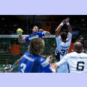 Supercup 2011: Blazenko Lazkovic wirft.