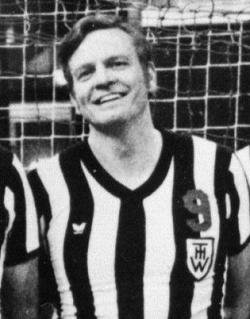 Dr. Bernd Struck. Dr. Bernd Struck.